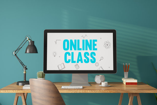 使用电脑屏幕和工作空间的在线课程概念图片下载