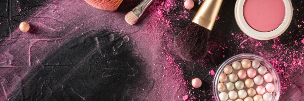 化妆全景横幅与画笔和梨图片下载