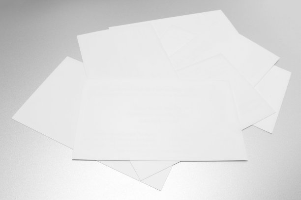 模型的名片在白色的纹理纸背景图片下载