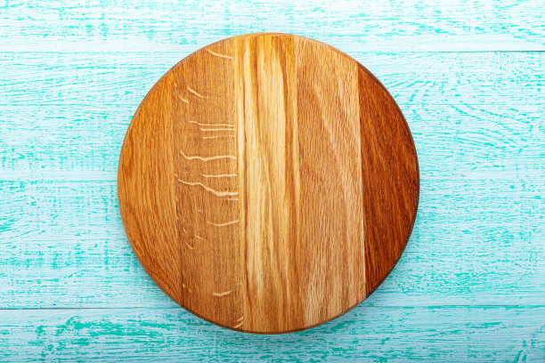 用于切面包的多功能圆形木砧板图片下载