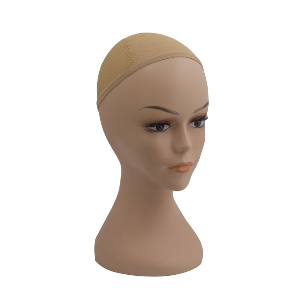 女人头模特化妆没有头发孤立在白色的背景图片下载