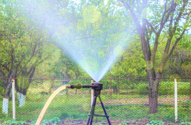 旧村春晚花园浇水系统图片下载