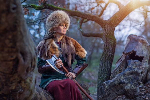 女俄罗斯维京战士女皇户外图片下载