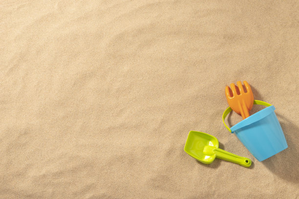 沙滩上的沙桶图片下载