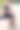 运动概念轮滑摄影。户外职业运动员的男性肖像。男人在滑旱冰。运动员在训练后坐着放松图片下载