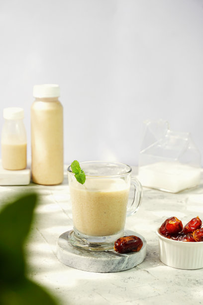 日期的牛奶图片下载