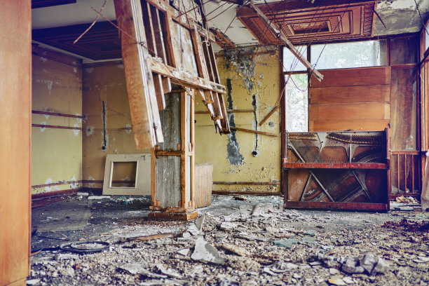 废弃的旧建筑图片下载