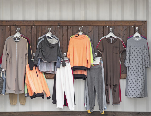 贸易商店休闲装图片下载