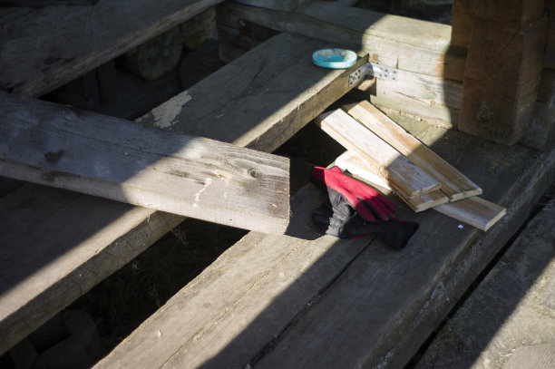 腐烂的楼梯修复图片下载