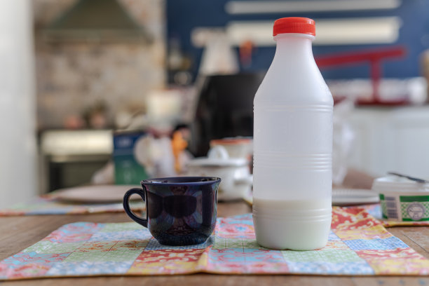 早餐，牛奶和幸福图片下载