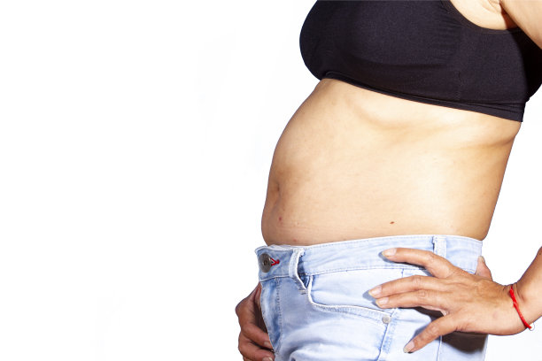 亚洲女性皮肤上的脂肪团图片下载