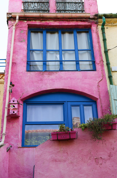 粉红色的房子在法国图片下载