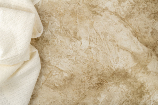 厨房大理石桌子和白毛巾图片下载