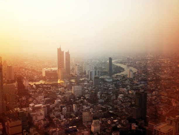 泰国曼谷美丽的日出和建筑。图片下载