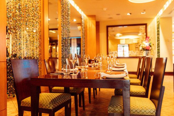 精致餐饮餐厅内部图片下载