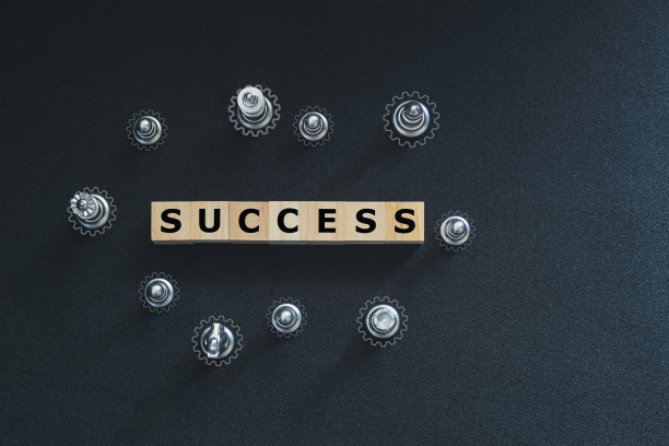 国际象棋与背景。经营管理策略的概念和分析与市场计划和团队或协作。具有领导和团队精神，合作走向成功图片下载