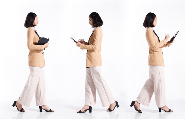 20多岁的亚洲女性黑色短发正式套装图片下载