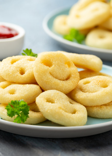 自制薯条配番茄酱。方食品图片下载