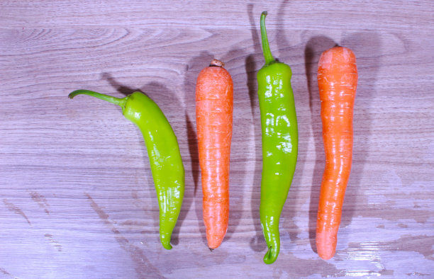 辣椒和胡萝卜类蔬菜图片下载