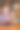 使用电话的资深女性。保持社交距离待在家里禁闭图片下载