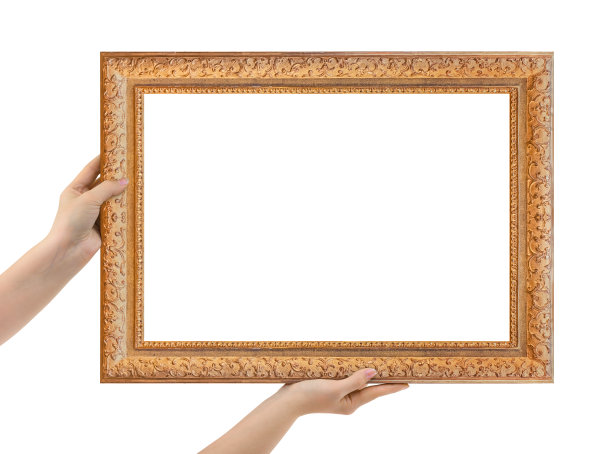 手里拿着木制的画框图片下载