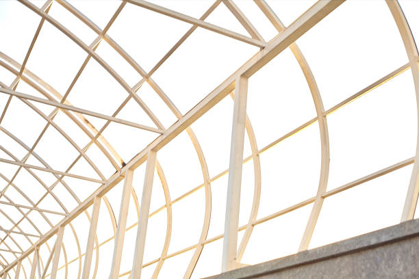 现代的地下通道。屋顶玻璃化转变图片下载