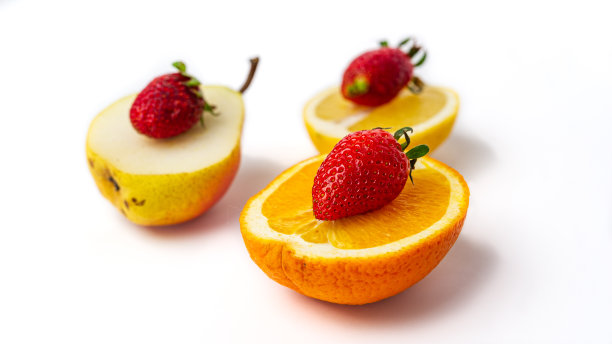 橘子、桃子和草莓图片下载