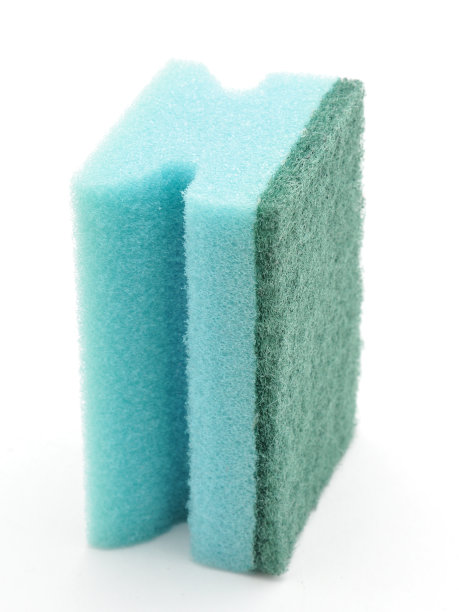 在白色背景上用海绵清洗盘子和管道图片下载