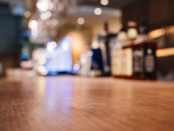 柜台酒吧夜总会夜生活模糊的背景图片下载