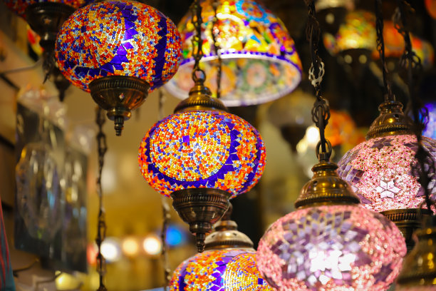 土耳其伊斯坦布尔五颜六色的土耳其灯笼图片下载