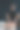 男按摩师按摩年轻女子躺在按摩台上，推着脊椎图片下载