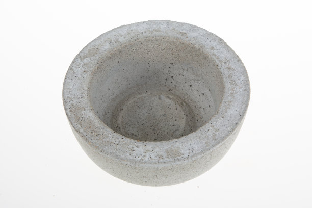 水泥圆锅，用于白色背景的家装厂图片下载