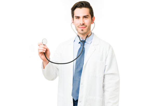 快乐的心脏病专家在他的办公室给病人做检查图片下载