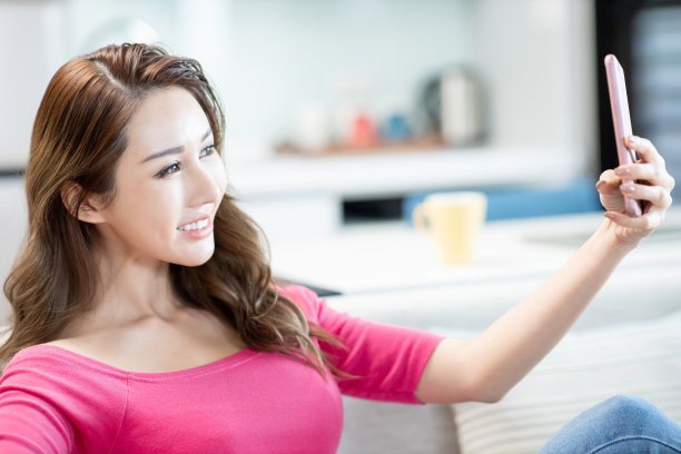 亚洲女人有视频聊天图片下载