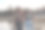 两个年轻女人一起跑步的照片图片下载