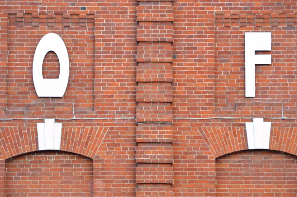 不祥之兆在墙上图片下载