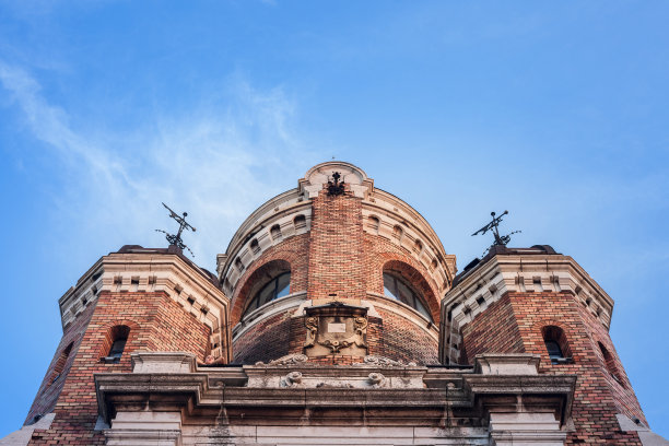 在塞尔维亚贝尔格莱德泽蒙，一个阳光明媚的下午看到的加多斯塔。它也被称为Kula sibinjanin janka，是贝尔格莱德郊区的主要地标之一，被称为Zemun。图片下载