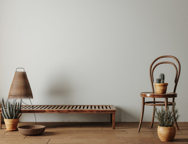 农家客厅内饰有木制家具，墙上有实物模型图片下载