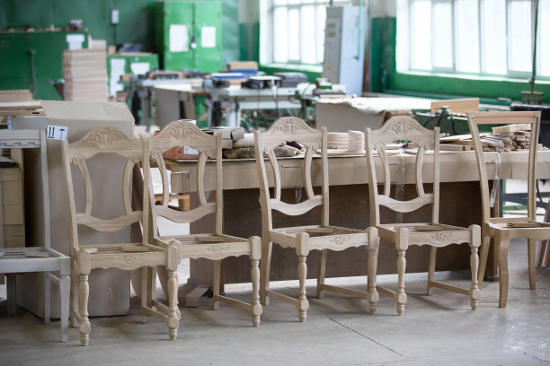 制作椅子。生产椅子图片下载