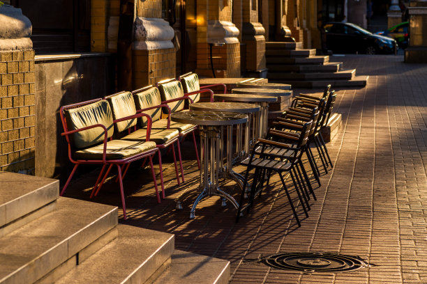 咖啡馆和餐厅的户外家具图片下载