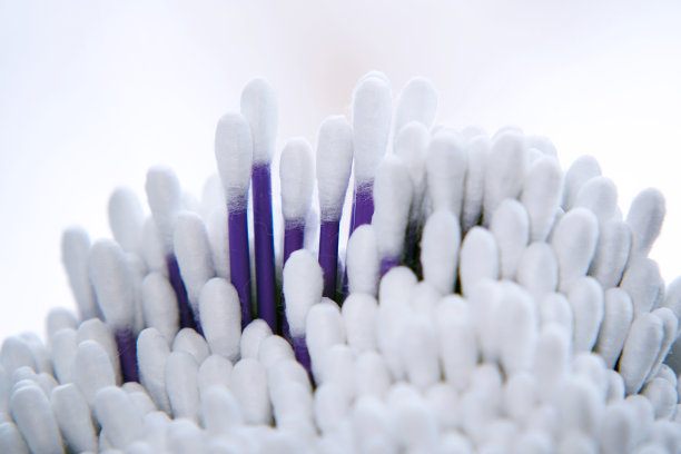 棉花清洁卫生棒头。棉签。图片下载