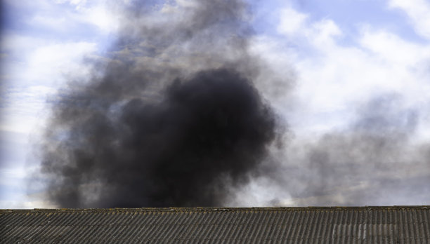 有毒的黑烟图片下载