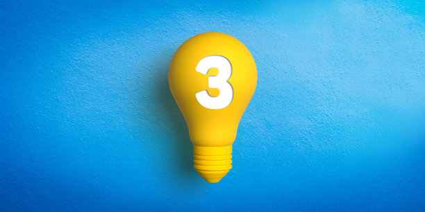 3号。3D渲染复古型黄色灯泡在蓝色背景。图片下载