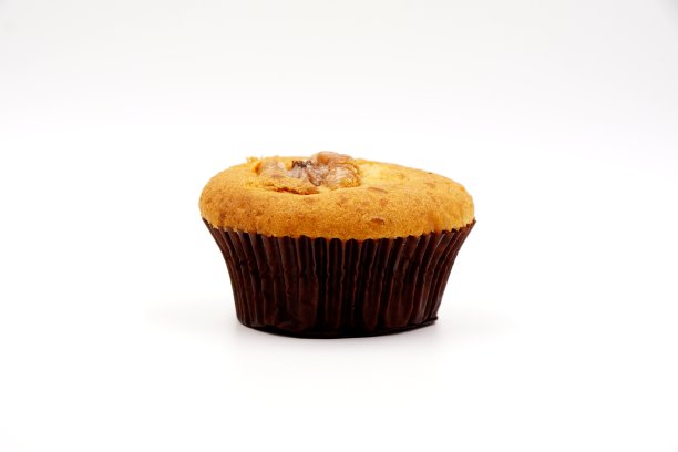 新鲜美味的核桃纸杯蛋糕图片下载