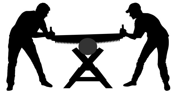 两个人正在用手锯锯木头图片下载