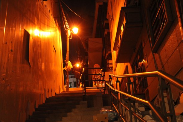 晚上巷图片下载