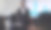 这是一个年轻的商人在会议上做演讲的照片图片下载