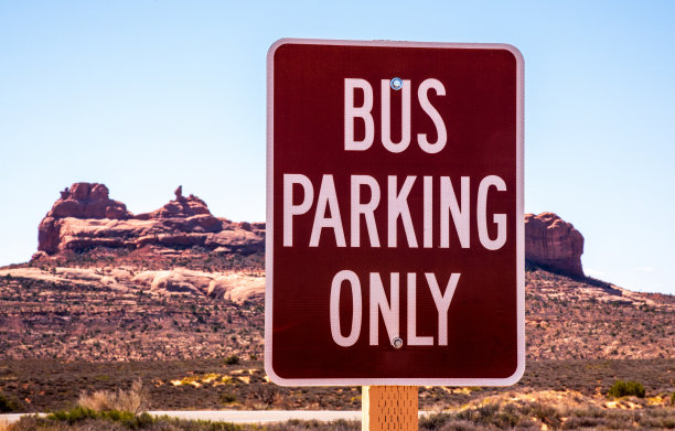 巴士停车标志图片下载