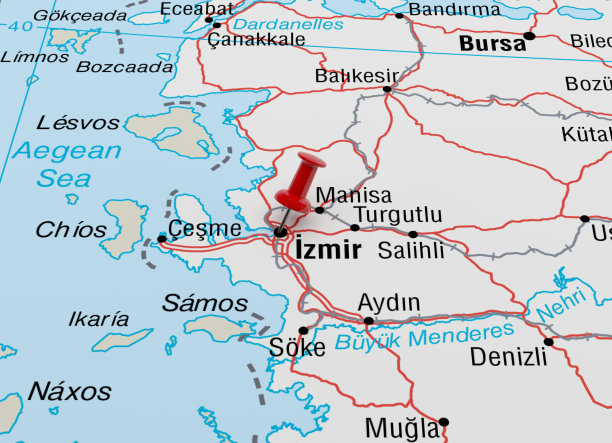 地图显示伊兹密尔，土耳其红色大头针。3D渲染图片下载