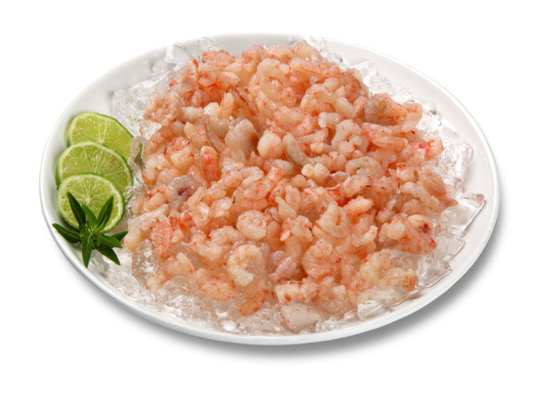 新鲜的生虾，配上柠檬片图片下载